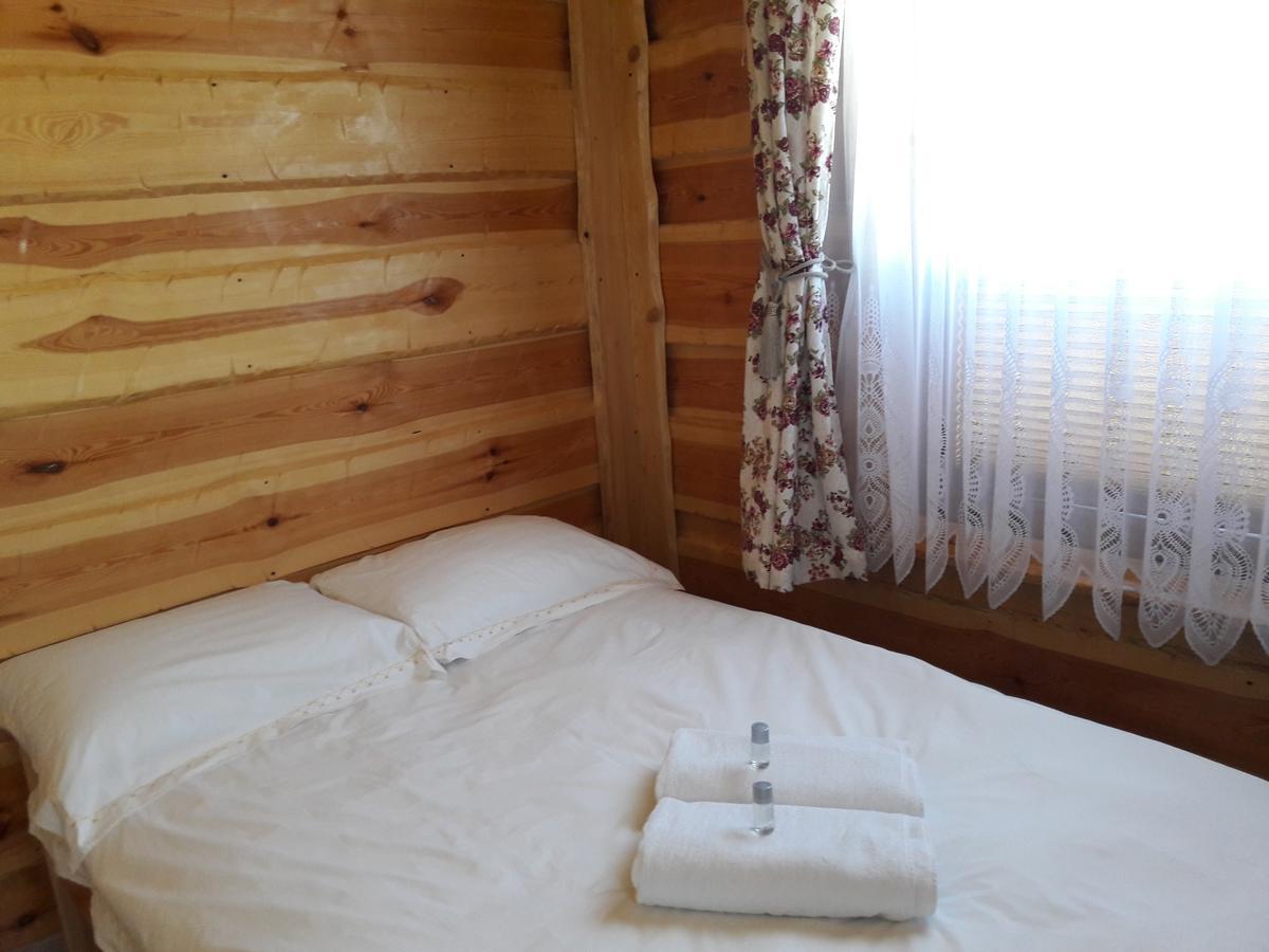 Noclegi U Banysia W Sercu Gor Swietokrzyskich Krajno Pierwsze エクステリア 写真